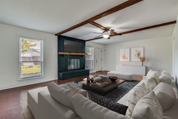 Property Photo: 2421 Laurel Lane TX 75074