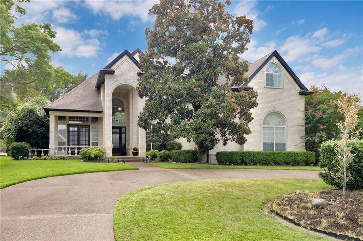 Property Photo: 7106 Belle Meade Drive TX 76034