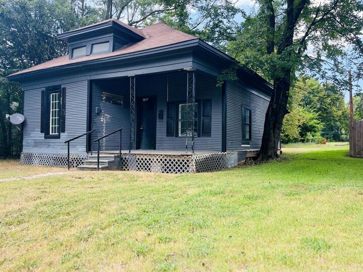 Property Photo:  1037 Cedar Street  TX 75460 