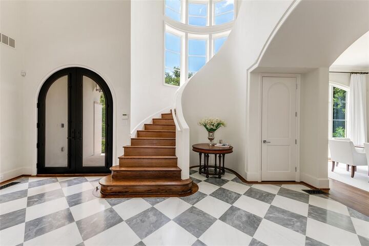 Property Photo:  3600 Beverly Drive  TX 75205 