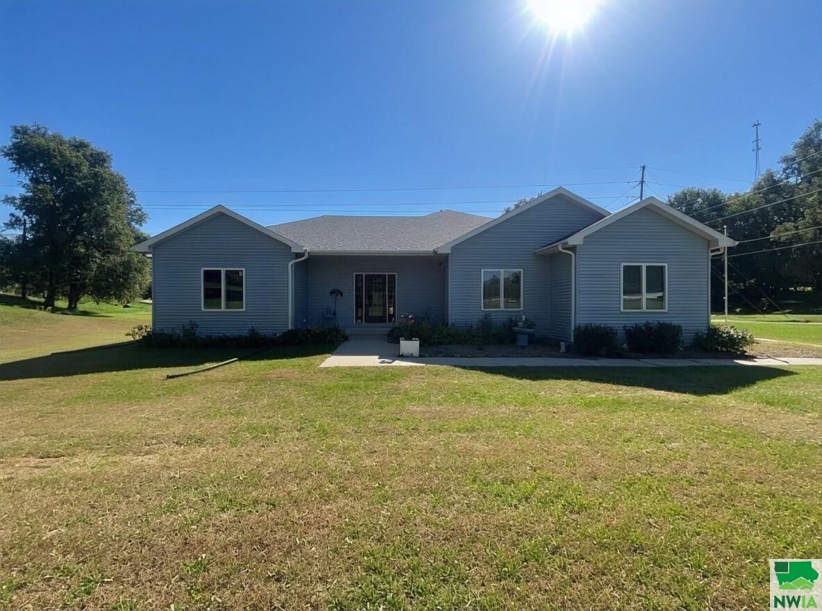 Property Photo: 3841 Talbot Rd IA 51103