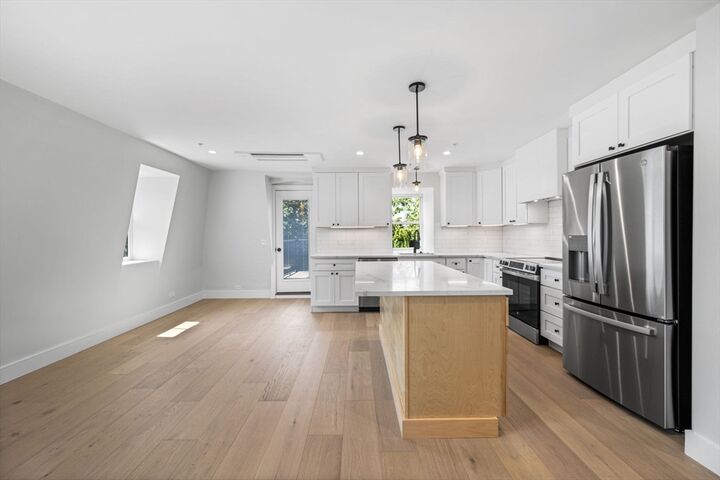 Property Photo:  3 Franklin St 4  MA 02145 