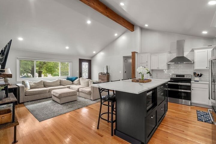 Property Photo: 21 Livingstone Ln MA 02453