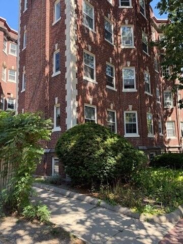 Property Photo: 61 Garfield St 3 MA 02138