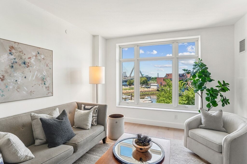 Property Photo:  100 Lovejoy Wharf 4J  MA 02114 