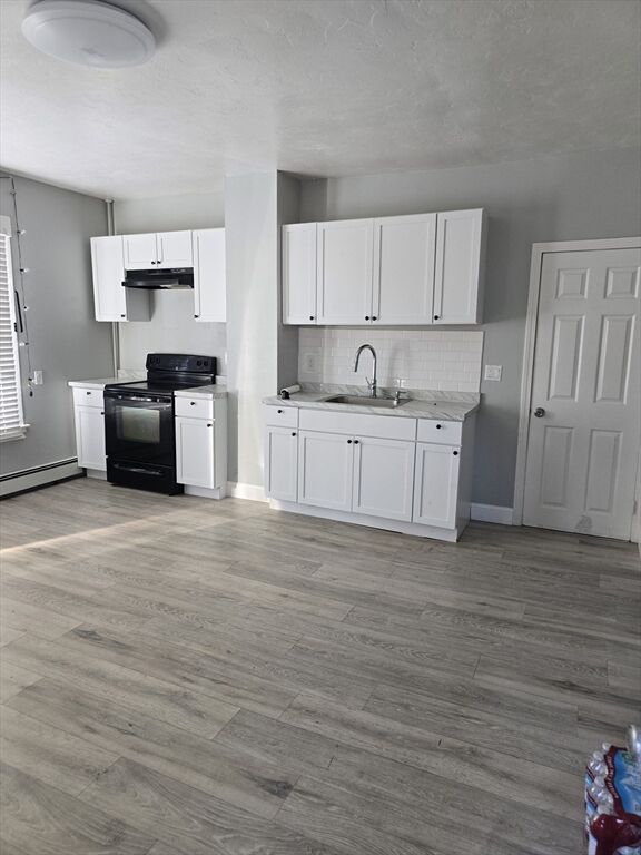 Property Photo: 208 Blossom St MA 01420