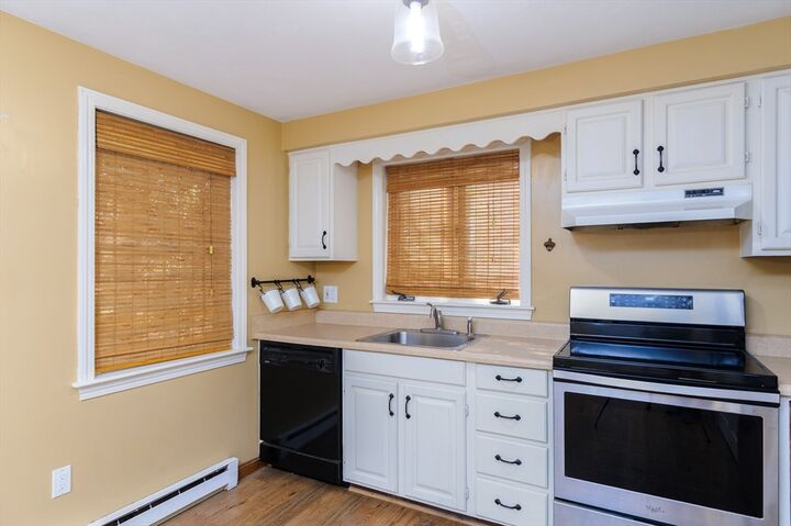 Property Photo:  125 Manning St 4  MA 01520 