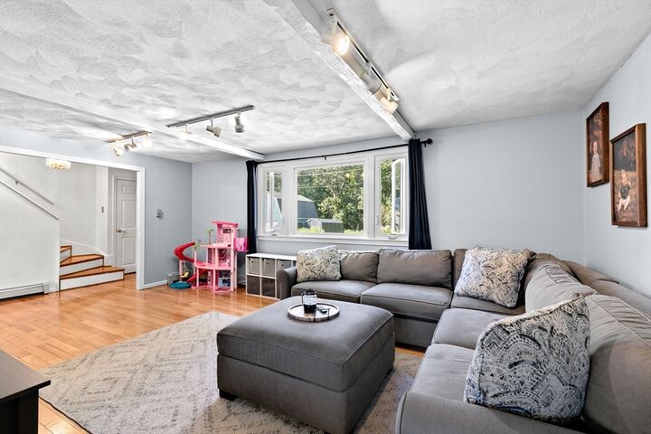 Property Photo:  4 Market Street  MA 01821 