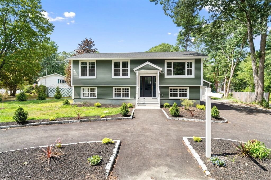 Property Photo: 5 Munroe Way MA 01821