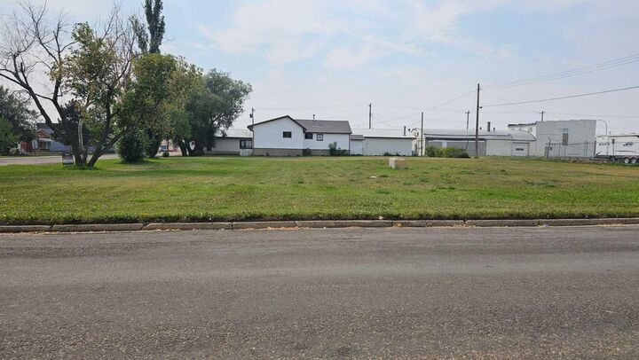Property Photo: 5010 52 Street AB T0C 0X0