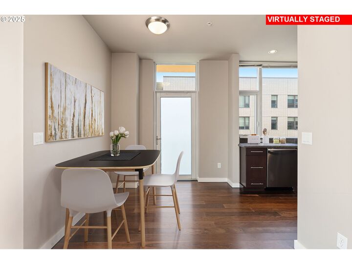 Property Photo: 1930 S River Dr W504 OR 97201