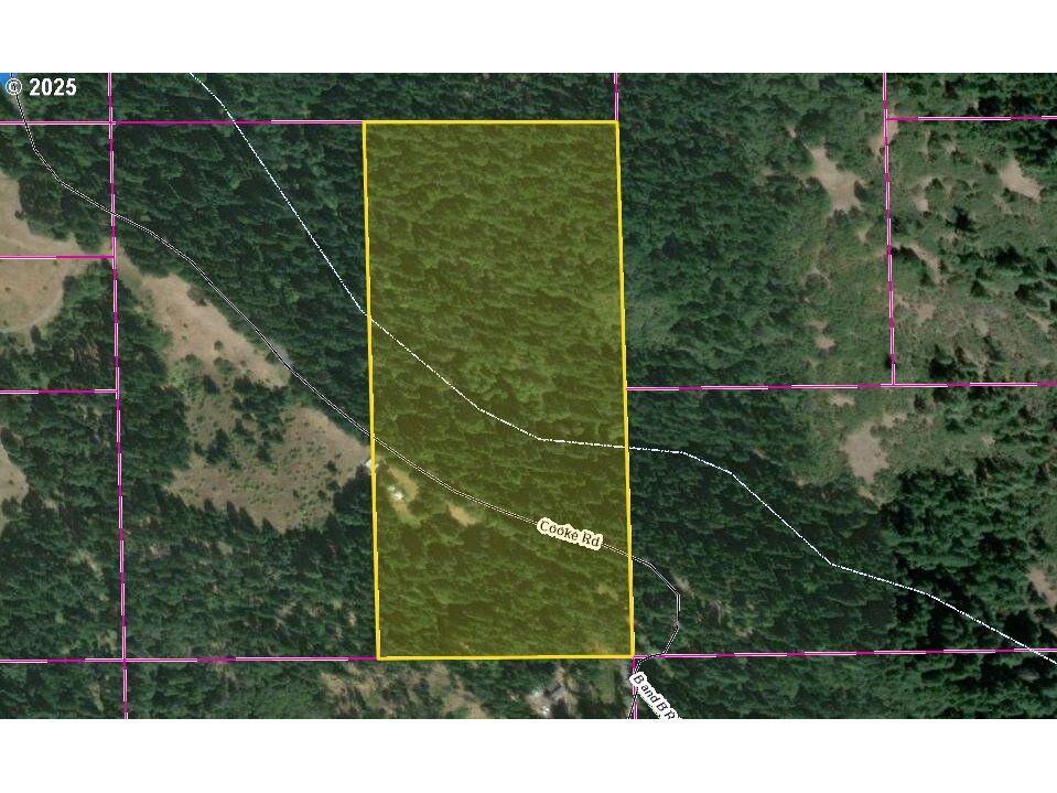 Property Photo:  121 Cooke Rd  WA 98672 