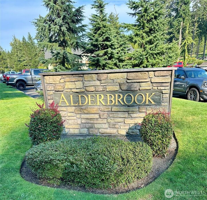 Property Photo: 700 E Vine Maple Lane WA 98592