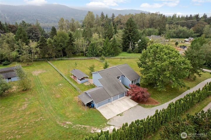 Property Photo:  15131  257th Avenue SE  WA 98272 