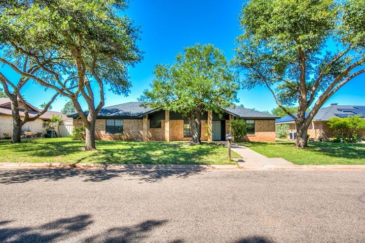 Property Photo: 3842 Hillcrest TX 76904
