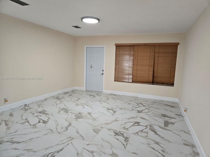 Property Photo: 6751 Meade St FL 33024