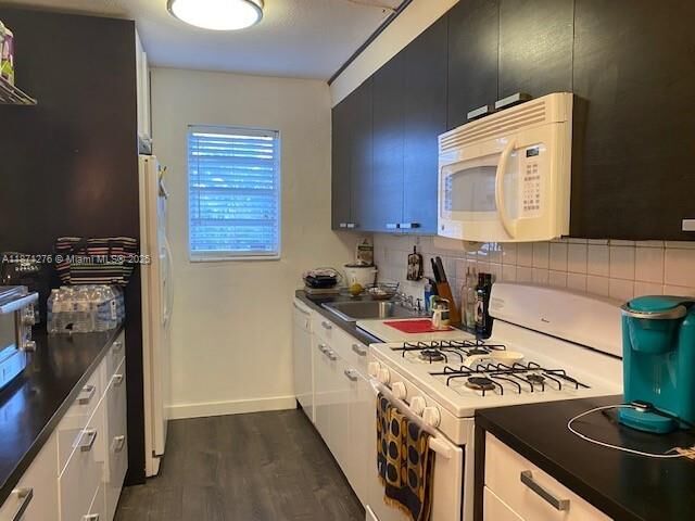 Property Photo: 4300 SW 67th Ave 47 FL 33155