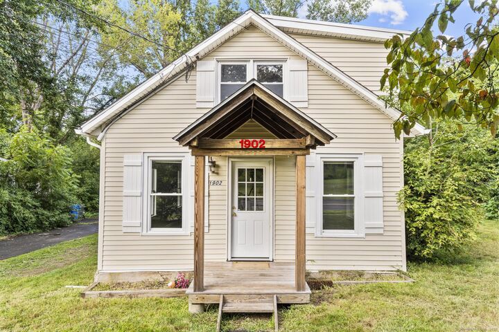 1902 South Street  Coventry CT 06238 photo