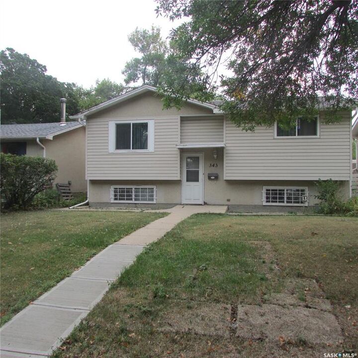 Property Photo:  343 Bruce Street  SK S4R 5H2 
