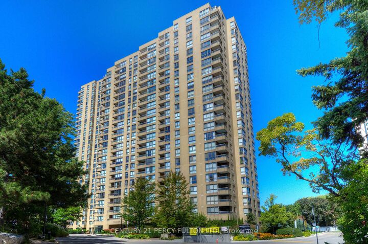 Property Photo:  1 Concorde Place 2103  ON M3C 3K6