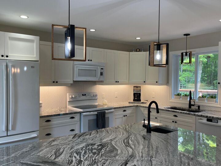 Property Photo: 176 Ski Hill Road ON P0H 1Z0