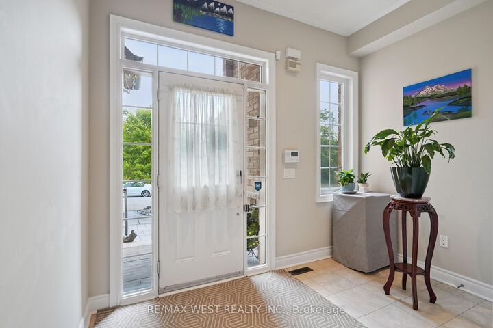 Photo de la propriété: 191 Nature Haven Crescent ON L1X 0A5