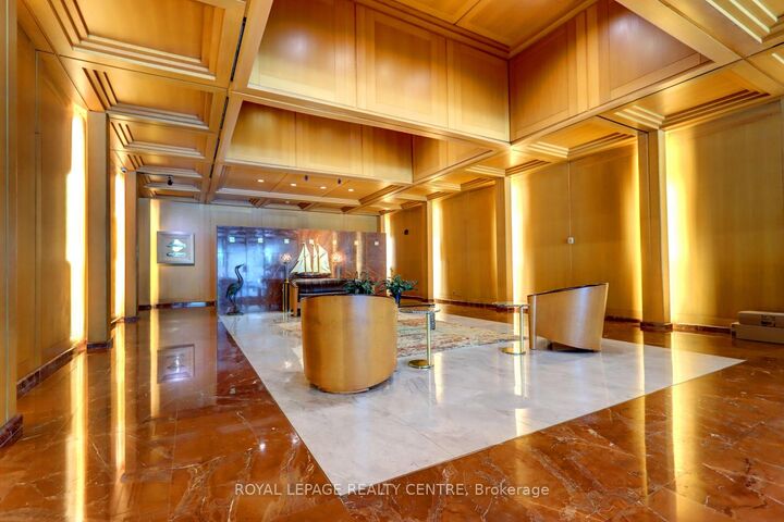 Property Photo:  480 Queens Quay W N/A 401W  ON M5V 2Y5 