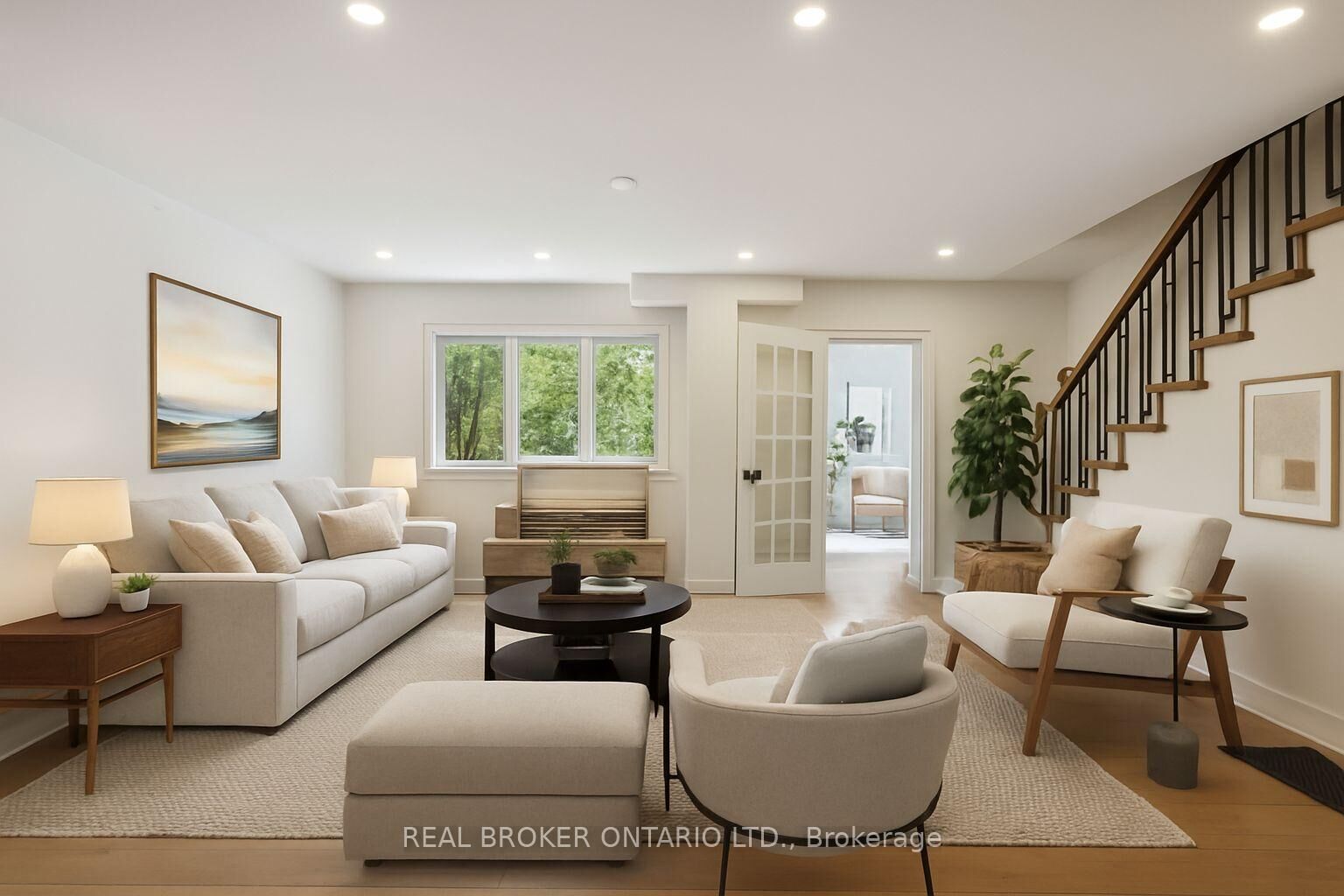 Property Photo:  658 Davenport Road  ON M5R 1K9 