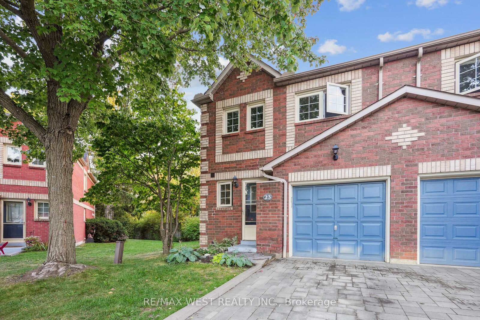Photo de la propriété: 6157 Kingston Road 23 ON M1C 4Z3