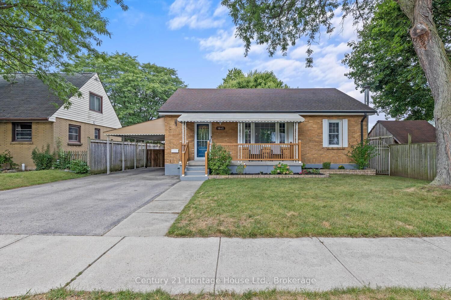 Property Photo:  1842 Churchill Avenue  ON N5W 2L5 