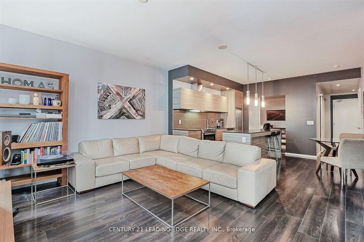 Photo de la propriété: 8 Charlotte Street 405 ON M5V 0K4