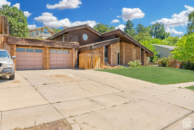 Property Photo:  266 N Oak Dr E  UT 84054 