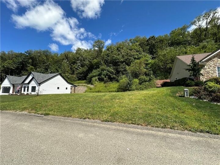 Property Photo: 519 Dogwood Ct PA 15613