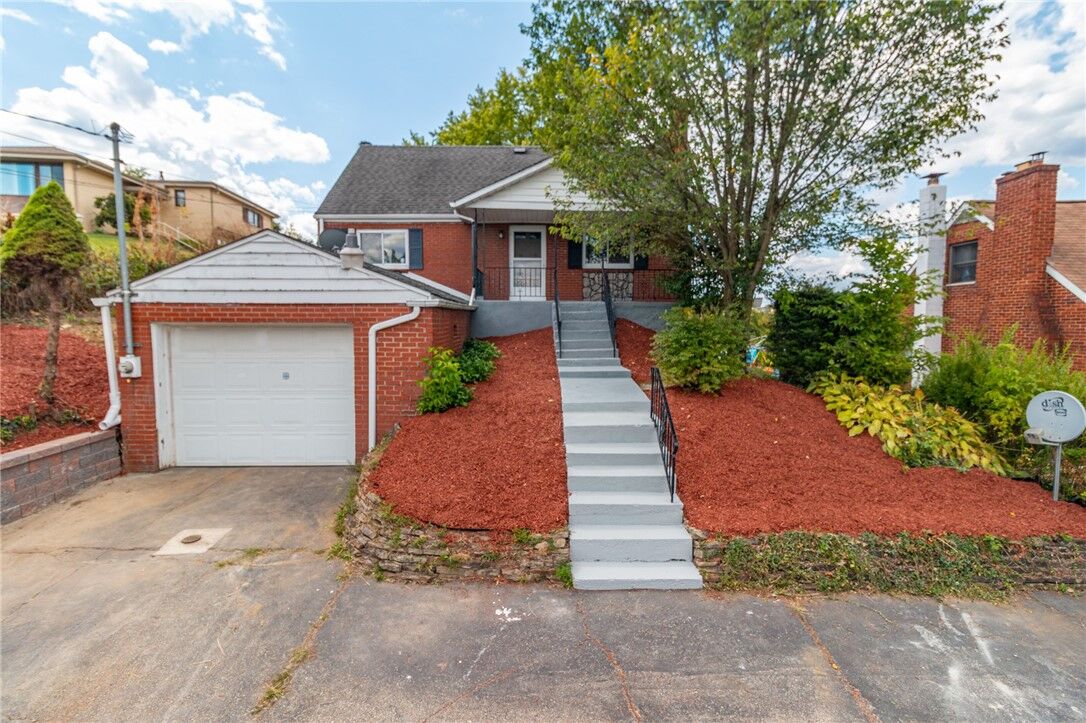 Property Photo: 1137 State Route 885 PA 15025