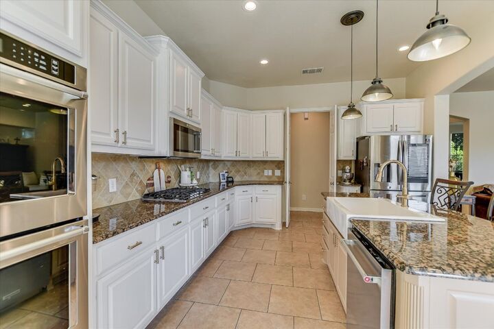 Property Photo:  813 Folsom Cove  TX 78681 