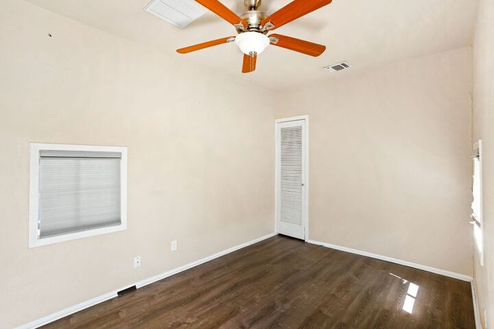Property Photo: 406 Halliday Avenue TX 78210