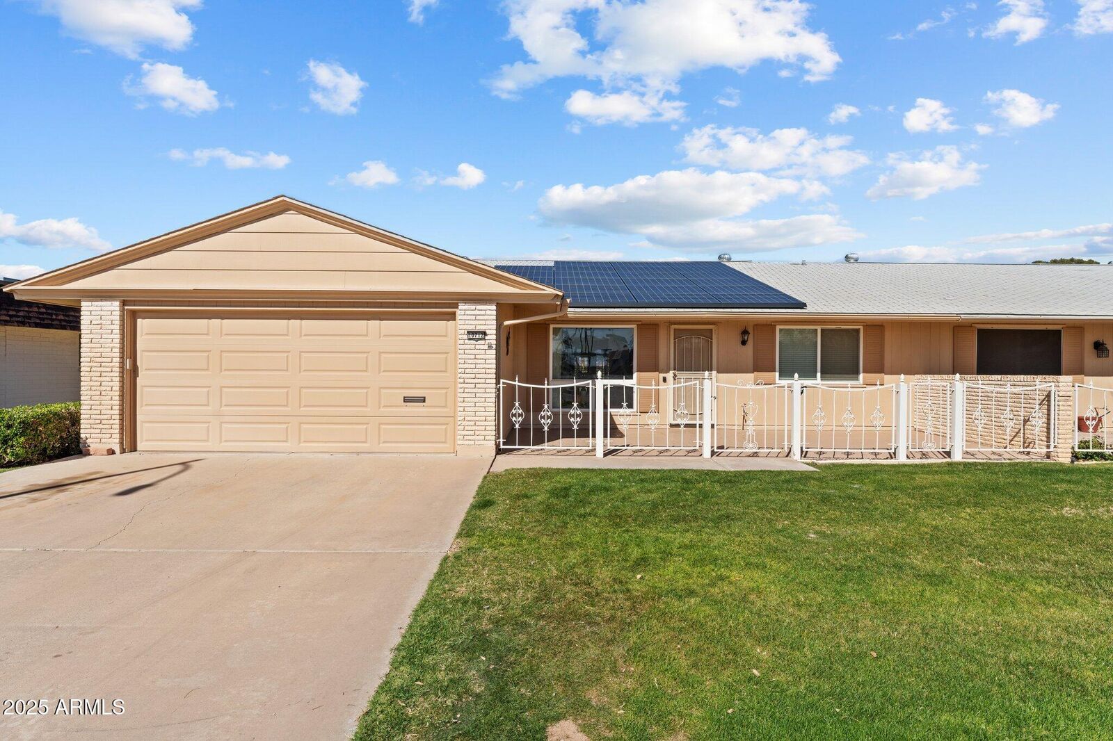 Property Photo: 10712 W Cameo Drive AZ 85351