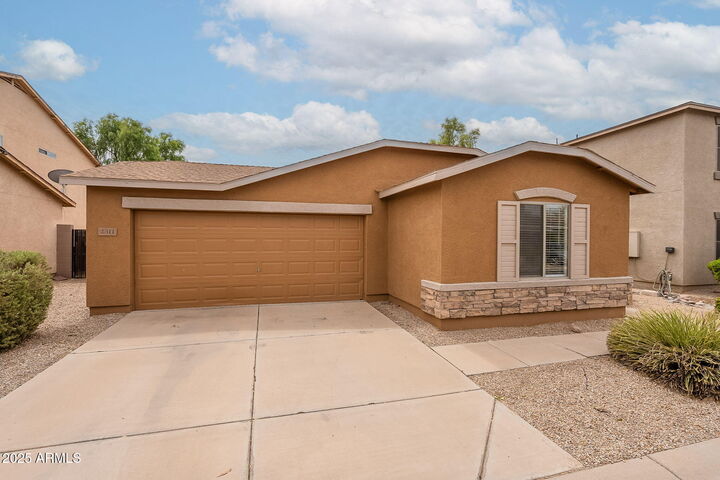 Property Photo: 2311 E Meadow Point Way AZ 85140