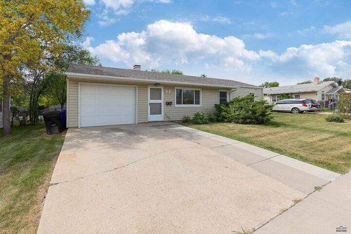Property Photo:  17 Fairmont Blvd  SD 57701 