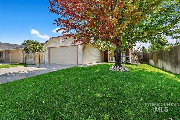 Property Photo: 529 E Great Bear St ID 83634