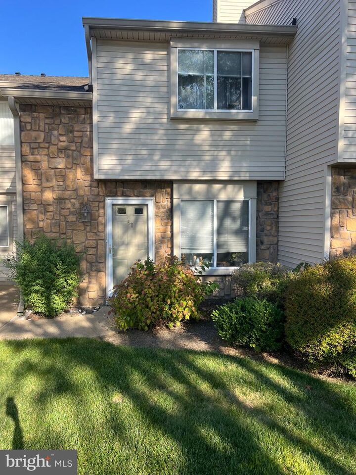 58 Teal Court  Hightstown NJ 08520 photo