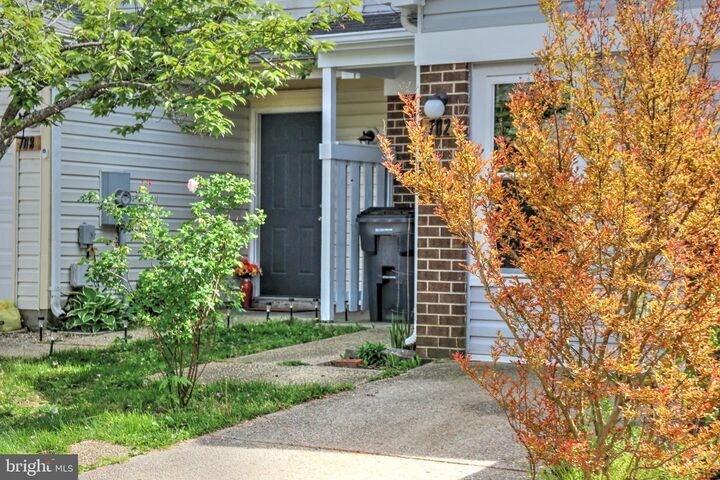 Property Photo:  46357 Columbus Drive 702  MD 20653 