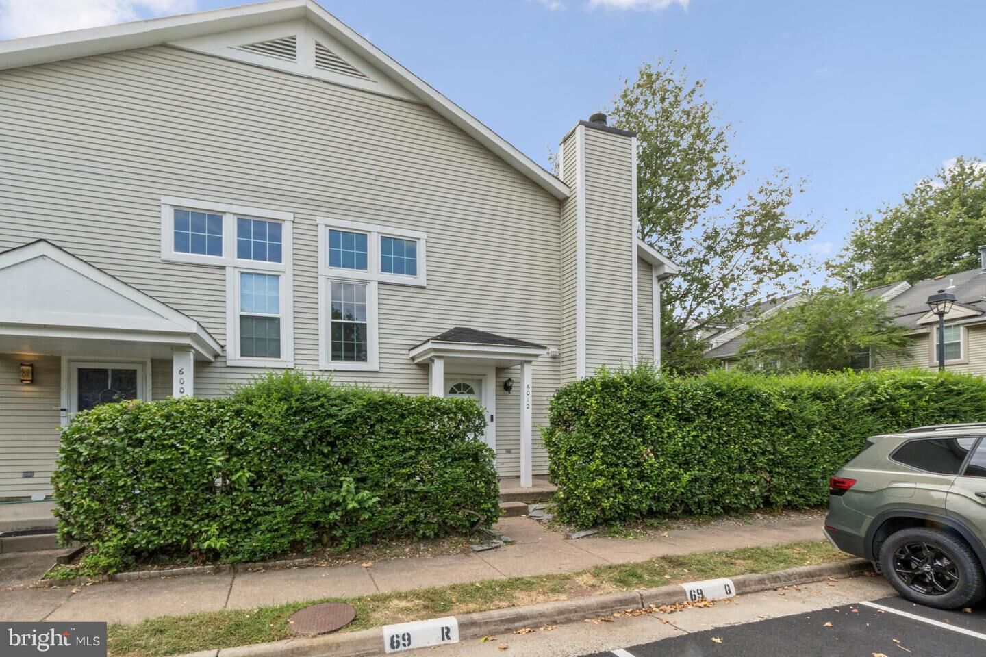 Property Photo: 6012 Havener House Way VA 20120