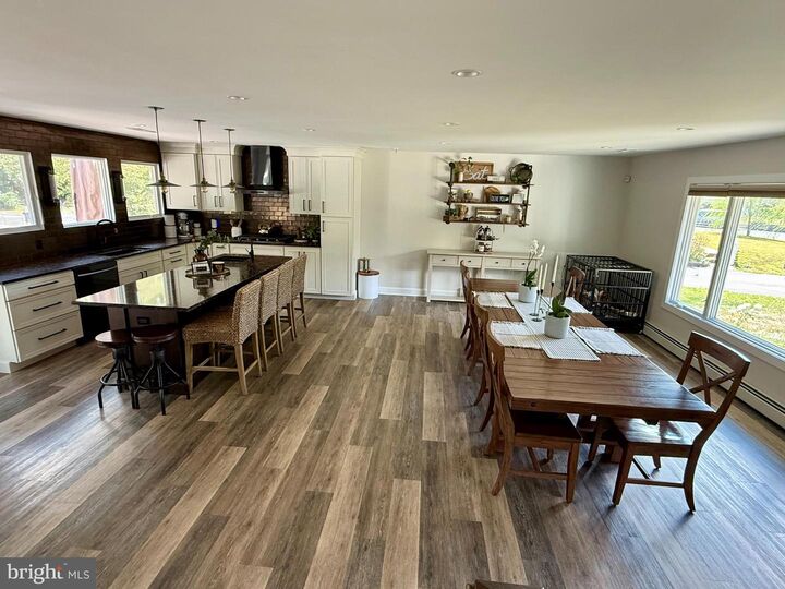 Property Photo: 11 Edgemere Drive PA 19067