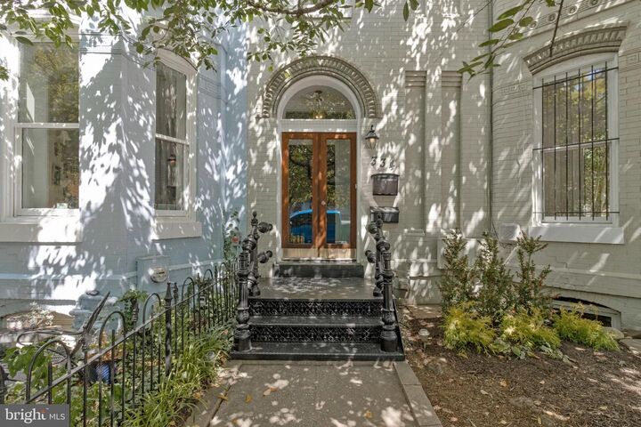 Property Photo: 334 E Street NE DC 20002