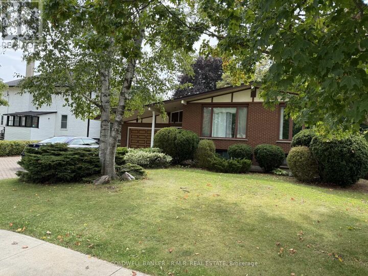 Property Photo:  7 Vipond Road  ON L1M 1B3 
