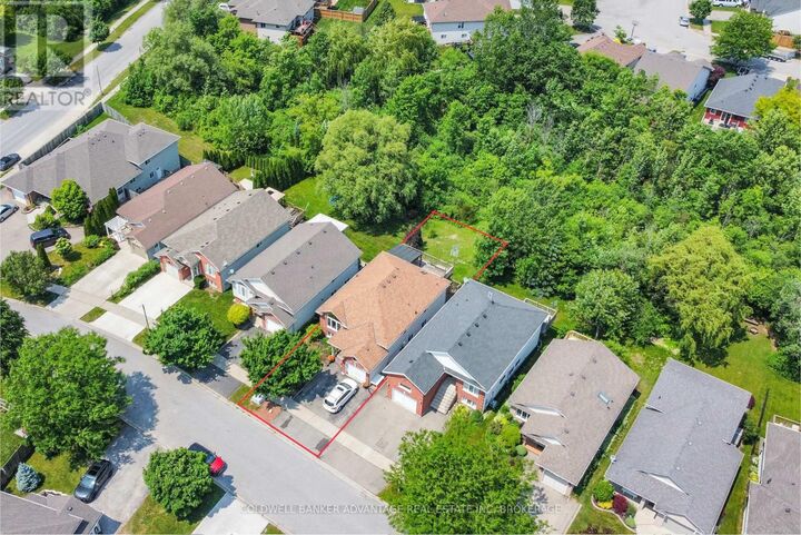 Property Photo: 40 Gretel Drive ON L3C 7H6