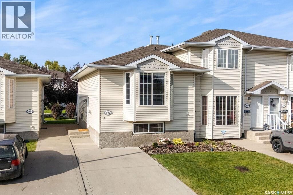 Property Photo: 306 Mount Royal Place SK S4T 7X9