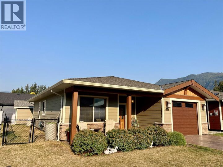 Property Photo: 1132 Willow Row BC V0E 2V0