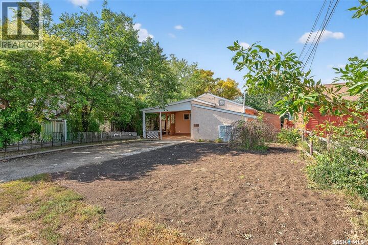 203 1st Avenue SE  Moose Jaw SK S6H 4W4 photo